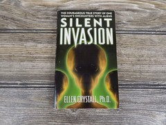 Lot Of Vintage UFO, Roswell, & Alien Abductions (Six Paperbacks & VHS)