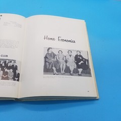 Class of 1957 sunflower Kansas State teachers college 255 pages