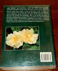 New! Sealed! BOTANICAS POCKET ROSES (Botanicas Pockets) Paperback By Susan Page