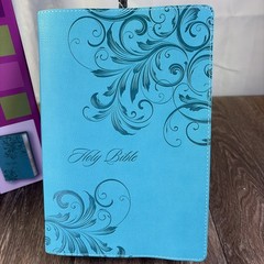 NIV Women’s Devotional Bible Large Print Leathersoft Teal by Zondervan