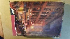 Hardcover with frayed dust Arnold Shaw – The Street that Never Slept, see photos