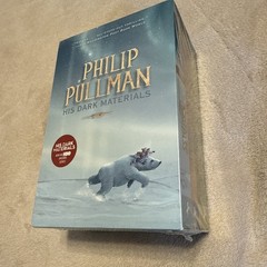 His Dark Materials 3-Book Paperback Boxed Set Set : Box or Slipcased