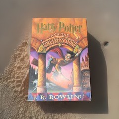 HARRY POTTER AND THE CHAMBER OF SECRETS FIRST EDTION