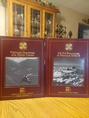 Osprey Service With Honor Library Military Book Lot 13 Vols WWII Vietnam Korea