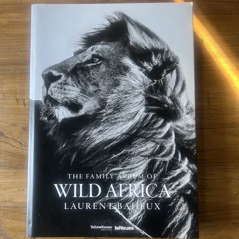 THE FAMILY ALBUM OF WILD AFRICA By Laurent Baheux – Hardcover teNeues DAMAGED