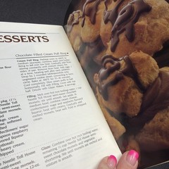 Nestle 1987 Recipe Book 32 Pages Cookies Pies Cakes Candies