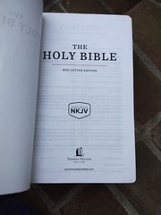 NKJV Personal Size Reference Bible Sovereign Collection-Black Genuine Leather