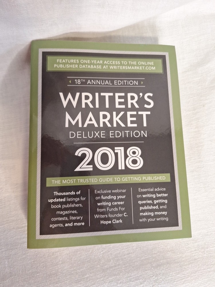 WRITER’S MARKET DELUXE EDITION 2018: THE MOST TRUSTED By Robert Lee Brewer Mint