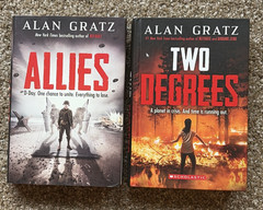 Lot of 5 Alan Gratz books (1 PB/4 HB) **VERY GOOD**