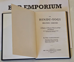 Hindu-Yogi Breathing Exercises – Yogi Ramacharaka – (1976 Yogi Pub.) – Used Book
