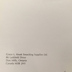 English Smocking Booklet Grace L Knott Doris George and James Webb 1989 44 Pages