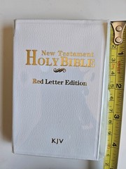 White Leather Pocket Bible New Testament Faux Leather Holy Bible 2 per Set