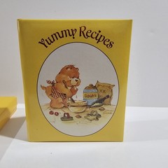 RARE NEW- Vintage 1983 American Greetings CARE BEARS Recipe Book & Original Box