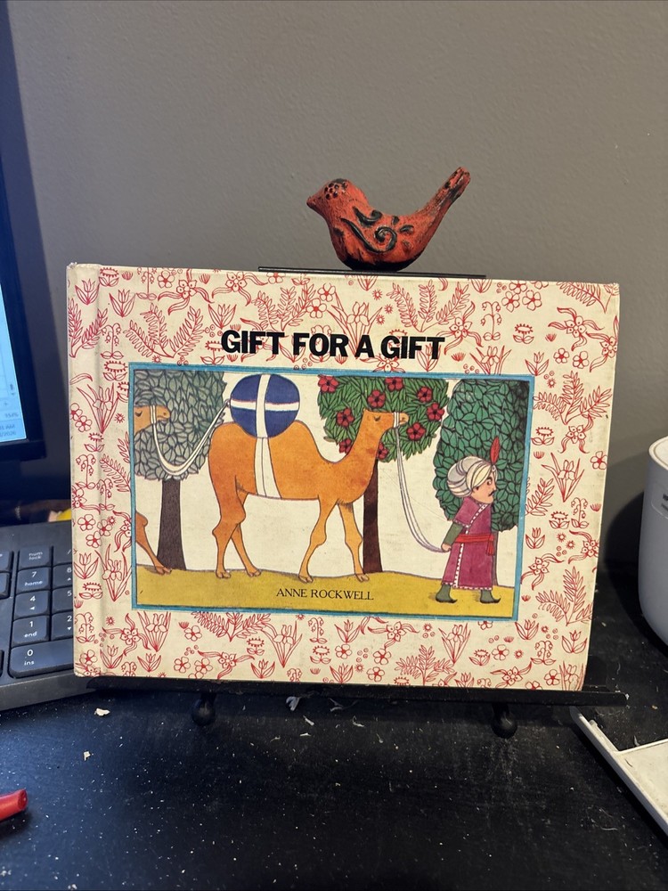 Gift for a Gift by Anne Rockwell, HC, Vintage (1974) VGC
