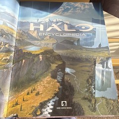 Halo Encyclopedia Deluxe Edition Hardcover 2022 Dark Horse Comics 488 Pages