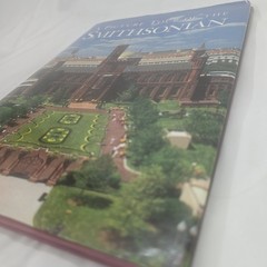 A Picture Tour of the Smithsonian 1990 HC Smithsonian Institution Press Vintage
