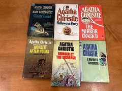 Lot 41 VTG AGATHA CHRISTIE PB Mysteries