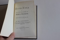 Hatha Yoga or The Yogi Philosophy of Physical Well-Being Yogi Ramacharaka HB