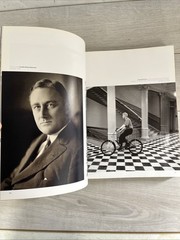 Vanity Fair: the Portraits : A Century of Iconic Images by Graydon Carter. Lib