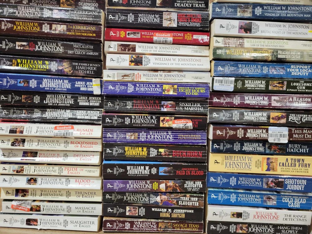 Lot of 10 Paperback Books William W. Johnstone Western Novels Random Mix