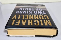 2017 Two Kinds Of Truth Michael Connelly Stated 1st Ed/1st Print Hard Cover DJ