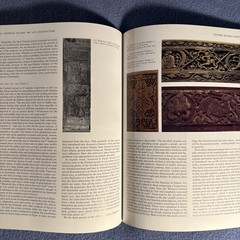 Islamic Art and Architecture, 650-1250 (Yale University 2001) Trade PB