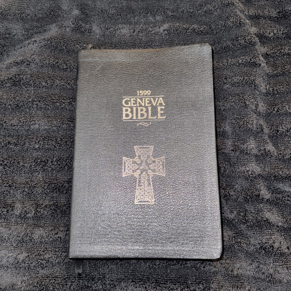 1599 Geneva Bible Black Bonded Leather Tolle Lege Press Very Good