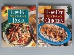 Lot of 2 Low-Fat Ways to Cook Pasta AND Chicken 1990s vtg HC Metal Spiral Bound