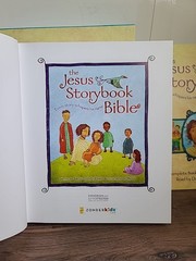 Jesus Storybook Bible Deluxe Edition Book & CDs by Sally Lloyd-Jones NEW