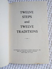 Alcoholics Anonymous 12 Steps and 12 Traditions Hardcover 1985 28th Printing