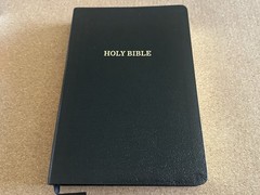 KJV Comfort Print Reference Giant Print Bible Black Bonded Leather Red Ltr 2016