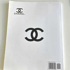 Chanel Notebook Luxury Design English Paperback 2018 11×8.5in