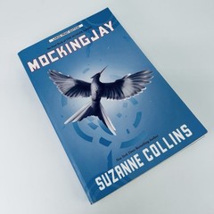 Mockingjay by Suzanne Collins LARGE PRINT EDITION Hunger Games Trade Paperback