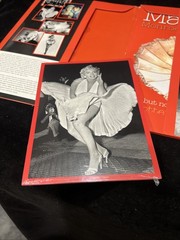Marilyn Monroe Gone But Not Forgotten Jessica Bailey Book + 8.5″x5.5″ postcards