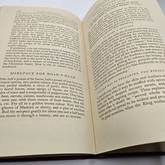 Court Favourites By Elizabeth Craig 1953 DJ HB Andre Deutsch