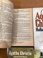 Lot 41 VTG AGATHA CHRISTIE PB Mysteries
