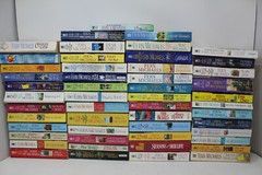 Lot of 10 Fern Michaels Paperback Books Random Mix – Free Shipping