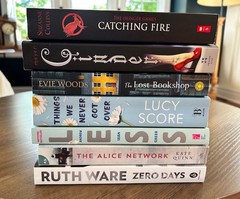 Lot of 7 Popular Books – Lucy Score, Kate Quinn, Suzanne Collins – gently used