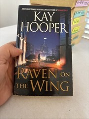 Lot of 10 – Kay Hooper – Mass paperback books – Free Shipping