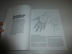 Drawing Dynamic Hands by Burne Hogarth 9780823013685 (Paperback, 1988) 122