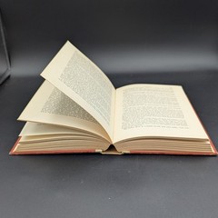 THE KING MUST DIE Mary Renault – Hardcover 1958 First Edition Pantheon Books USA