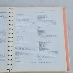 Betty Crocker Good and Easy Cookbook 1971 First Printing Spiral Bound