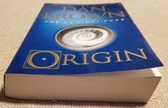 Robert Langdon Ser.: Origin : A Novel by Dan Brown (2018, Trade Paperback)