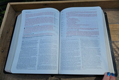 VG! Boxed Classic 1996c. NLT Life Application Study Bible Black Bonded Leather