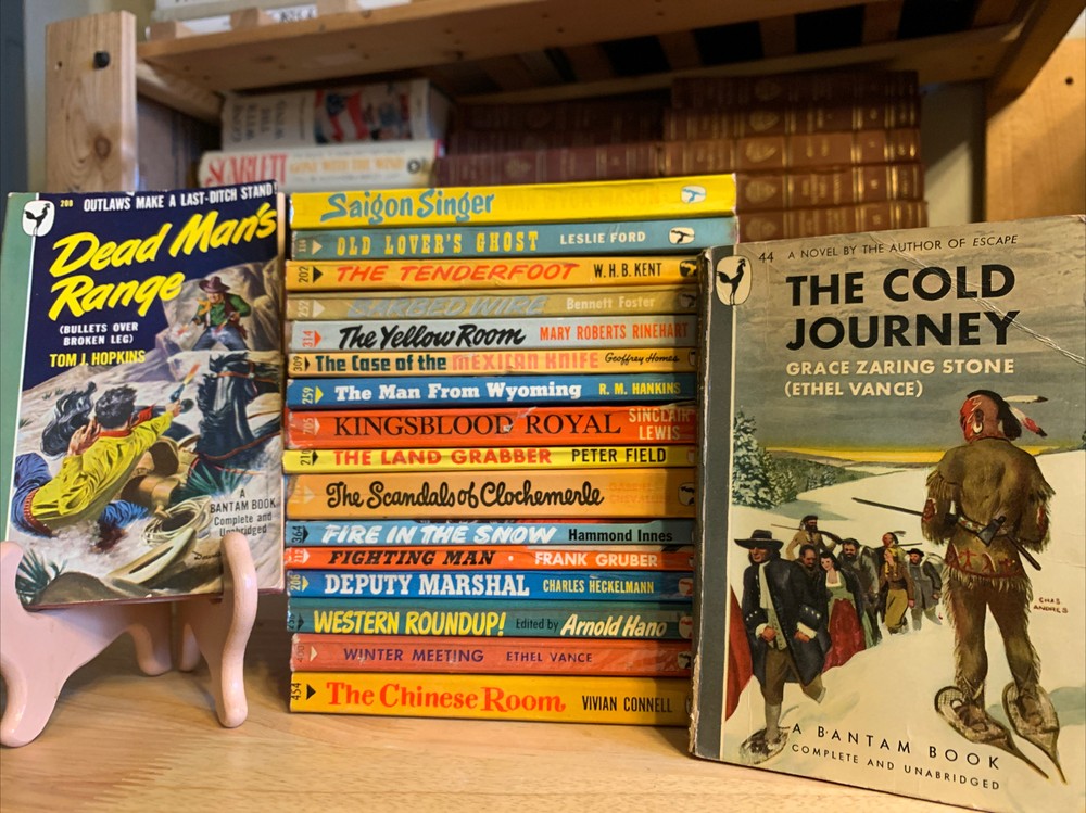 Lot Of 18 Vintage Bantam Books Paperbacks Complete And Unabridged 1940s