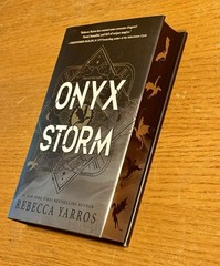 SIGNED Rebecca Yarros – Onyx Storm Book Deluxe Limited Edition W/ SPRAYED EDGES