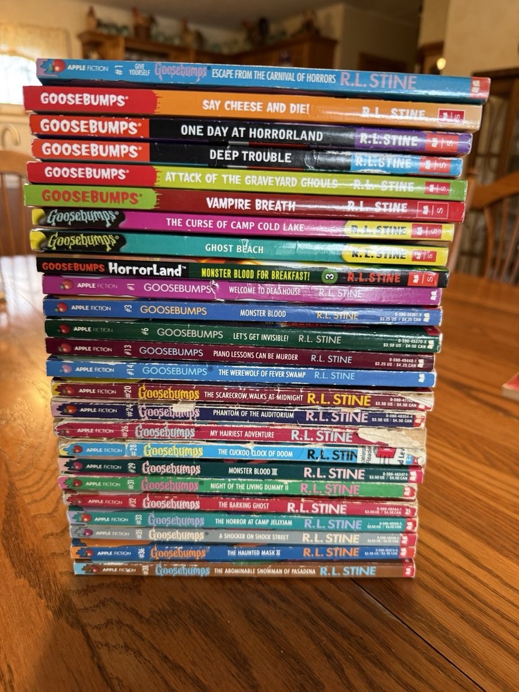Give Yourself Apple Fiction Scholastic Goosebumps RL Stine Lot 25