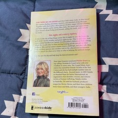 Glimmer Girls A Dolphin Wish Natalie Grant Zonderkidz Paperback 2016 Ages 9-12