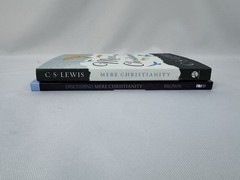 Pair Of Books C S Lewis Mere Christianity & Discussing Mere Christianity Guide