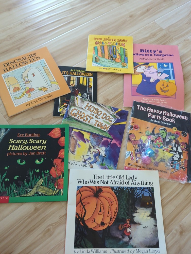 Scholastic Lot of 8 Illustrated Children’s Paperback Halloween Books Ages 4-8